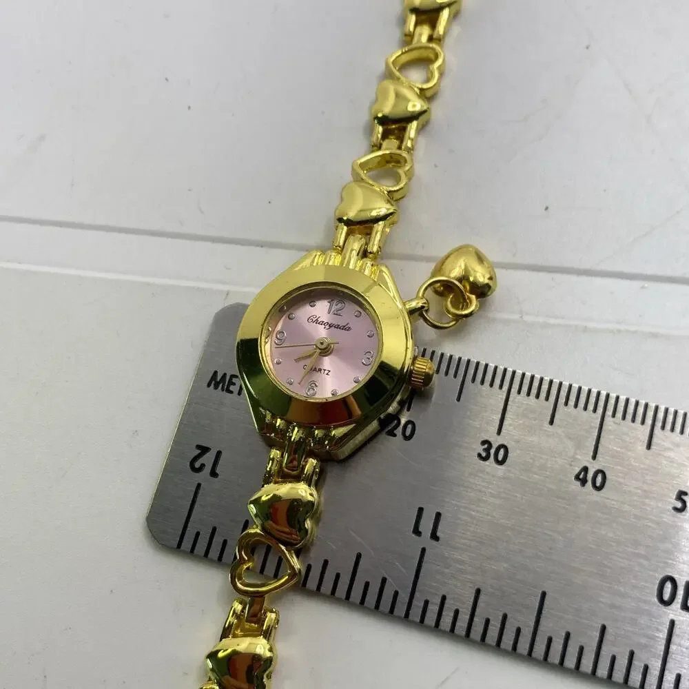 Womens Gold Tone Heart Charm Fashion Watch Works New Battery